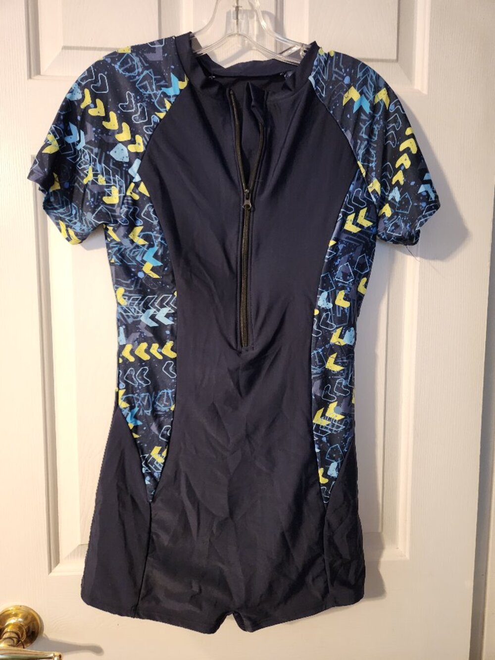 Ecupper large scuba one piece rash guard swimsuit